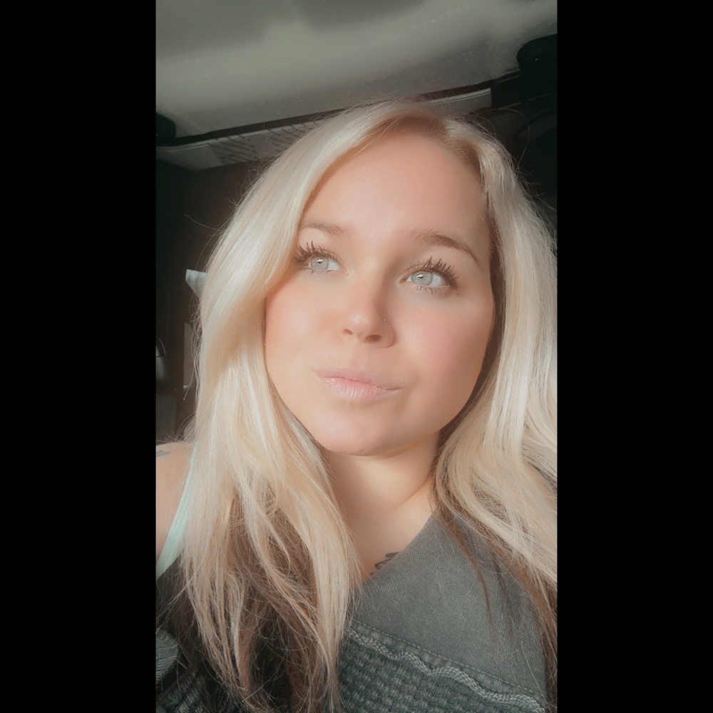 Meet your Posher, Brittany